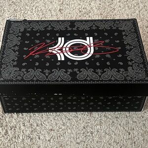 ‘22 KD 15 TB Black White Speckled!